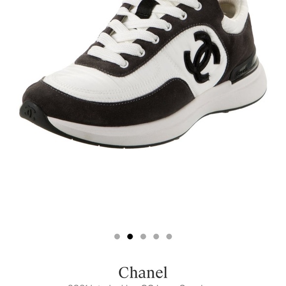 Chanel 2021 interlocking CC logo sneakers - Picture 2 of 5